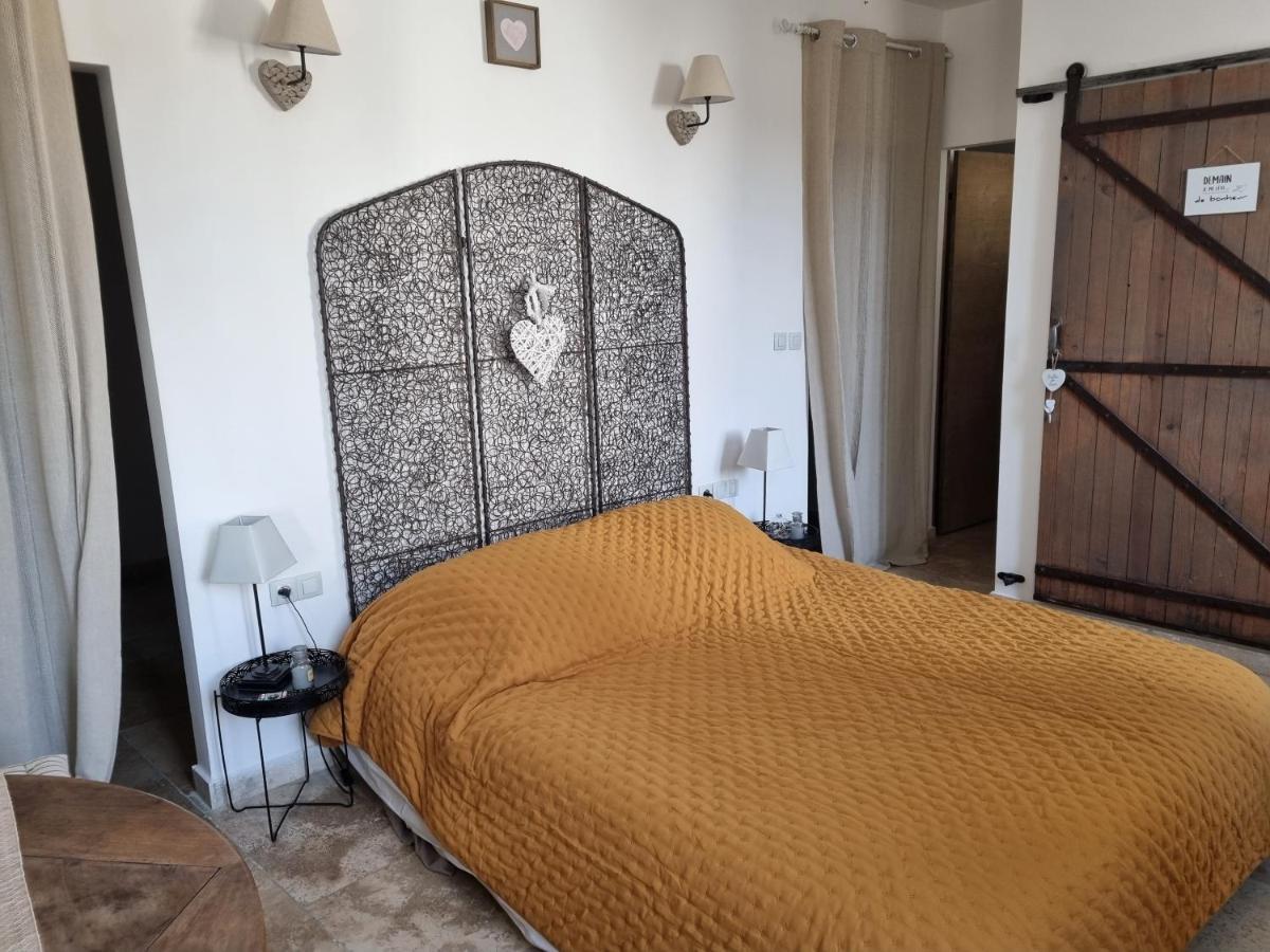 La Bastide Acomodação com café da manhã Bédarrides Exterior foto
