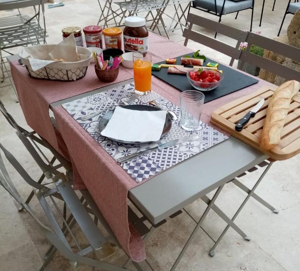 La Bastide Acomodação com café da manhã Bédarrides Exterior foto
