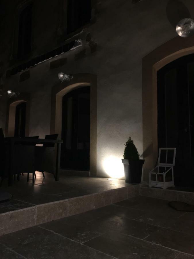 La Bastide Acomodação com café da manhã Bédarrides Exterior foto