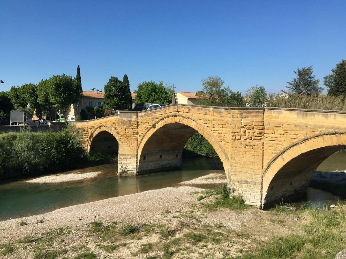 La Bastide Acomodação com café da manhã Bédarrides Exterior foto